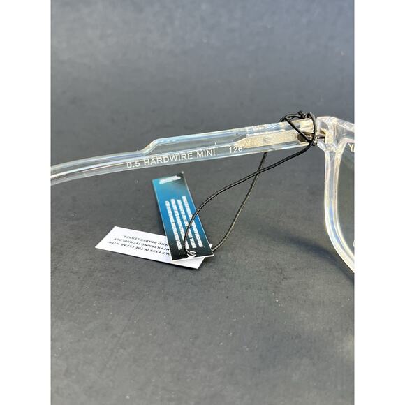 Quay Australia Cat Eye Clear Hardwire Mini Blue Light Block Readers Lenses +.5 main image 7